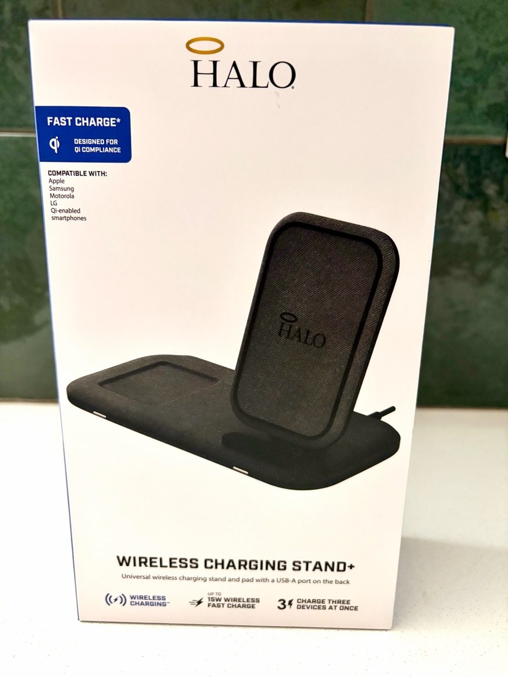 Halo 3-in-1 Wireless Charging Stand in Black
